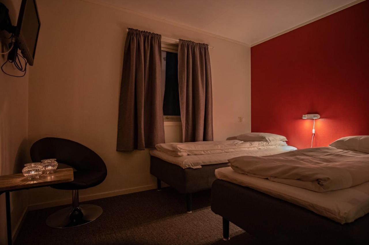 Skagi Bed & Lodge Skaland 外观 照片