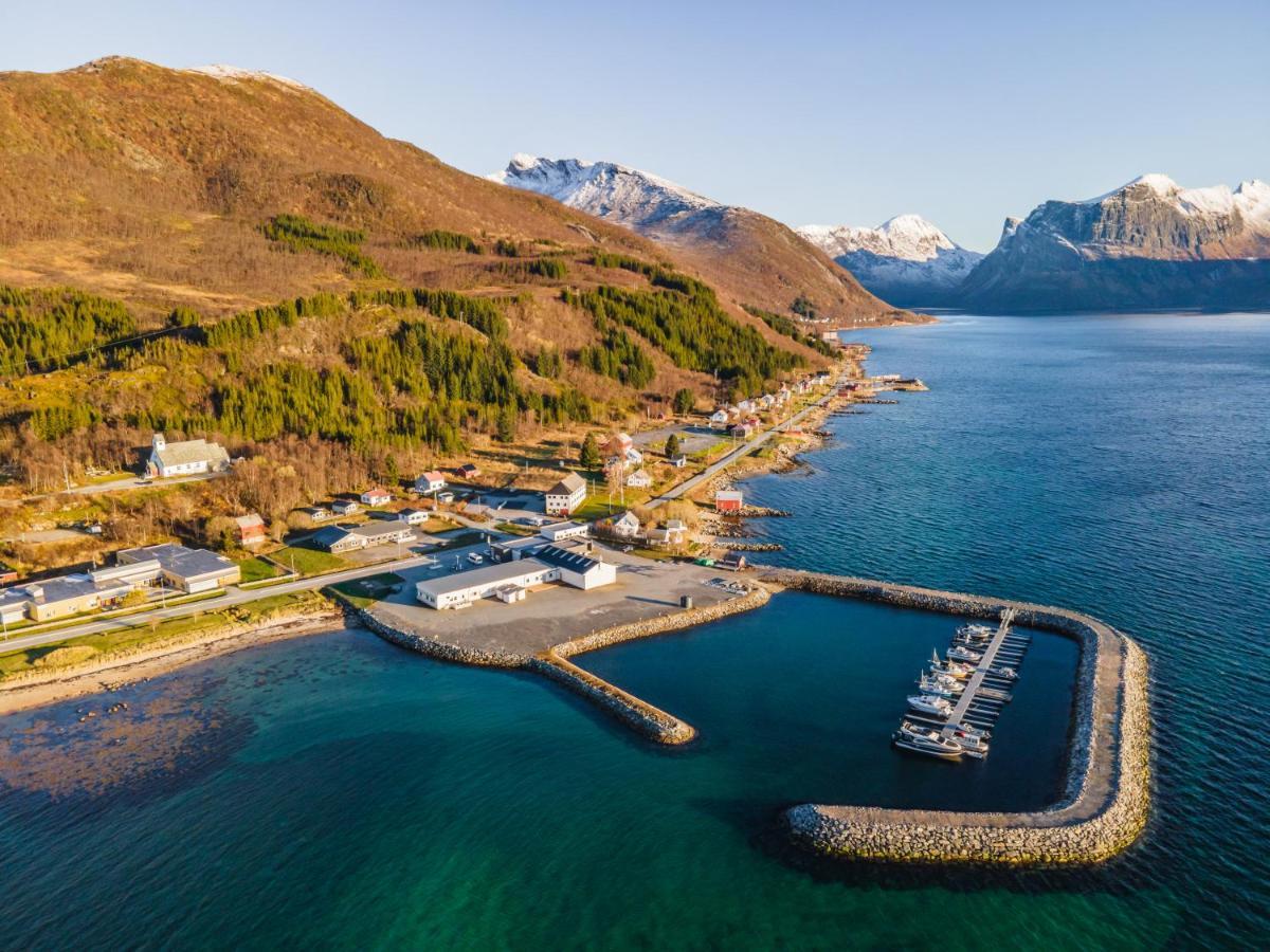 Skagi Bed & Lodge Skaland 外观 照片