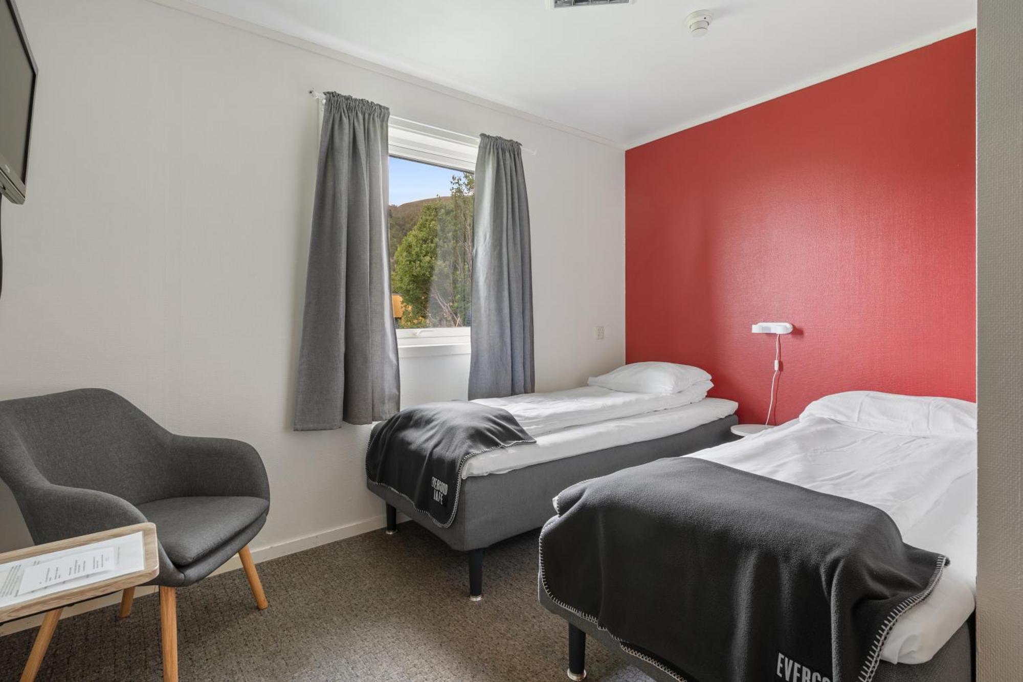 Skagi Bed & Lodge Skaland 外观 照片