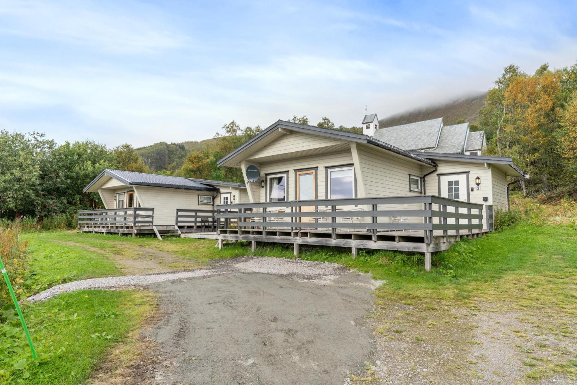 Skagi Bed & Lodge Skaland 外观 照片